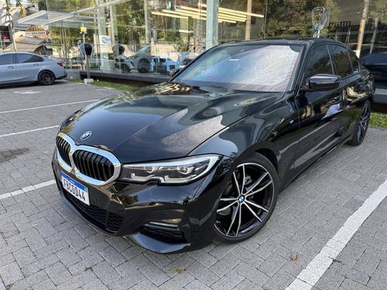 BMW 320i 2.0 16V TURBO GASOLINA M SPORT AUTOMÁTICO BMW 320i 2.0 16V TURBO GASOLINA M SPORT AUTOMÁTICO